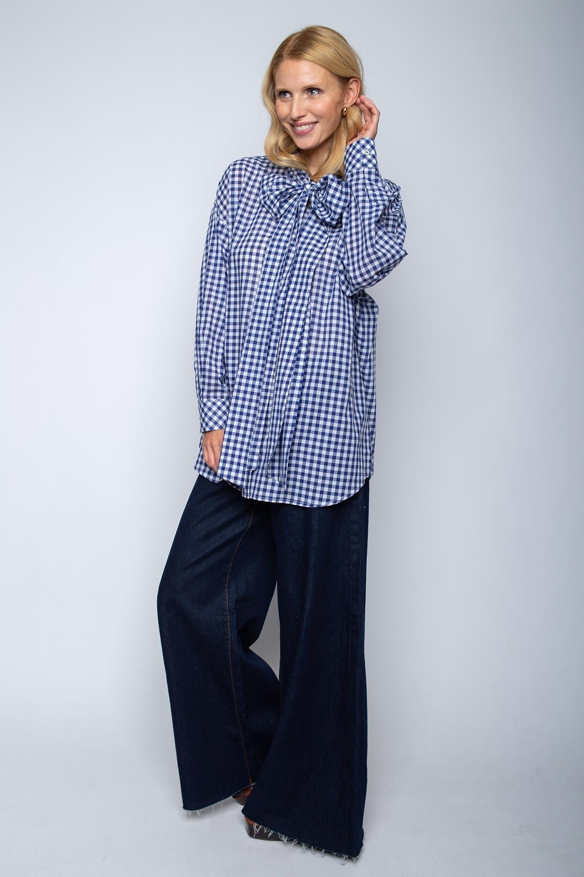 Bluse mit Schluppe navy white check Bluse Emily van den Bergh