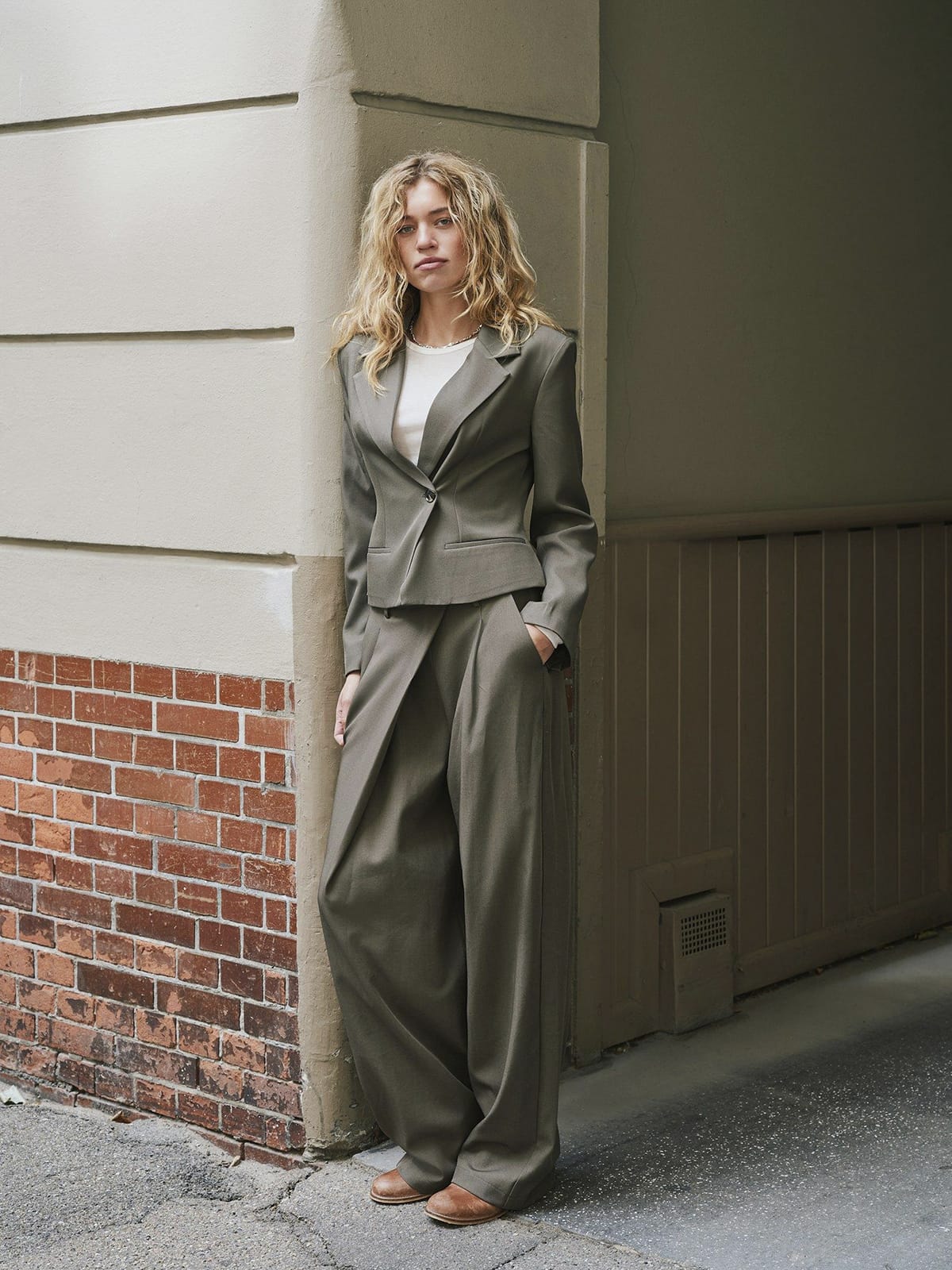 Hose Calina Structure Wrap Pants Dusty Brown Hose Neo Noir