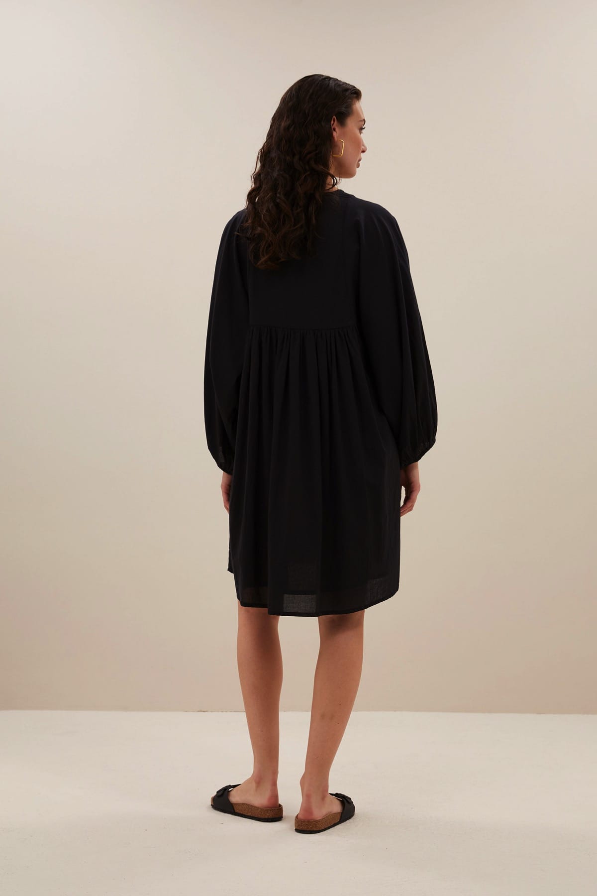 Kleid philou chambric dress jet black Kleid By Bar