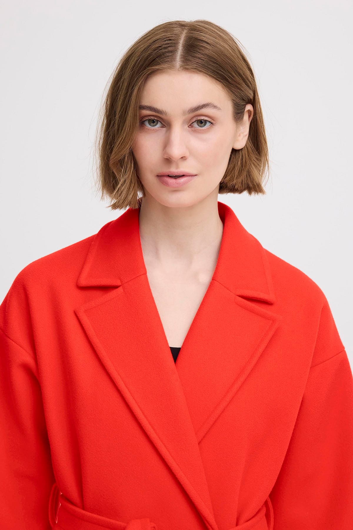 Mantel IHJANNET JA8 Fiery Red Mantel ICHI