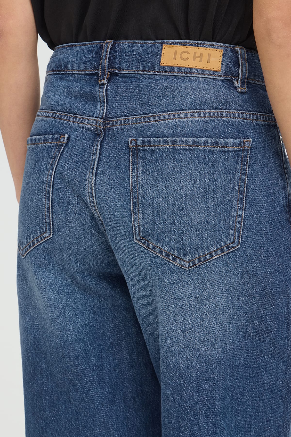 Bermuda Shorts IHKIRSTEN BERMUDA SHO Washed med. blue Bermuda Shorts ICHI 