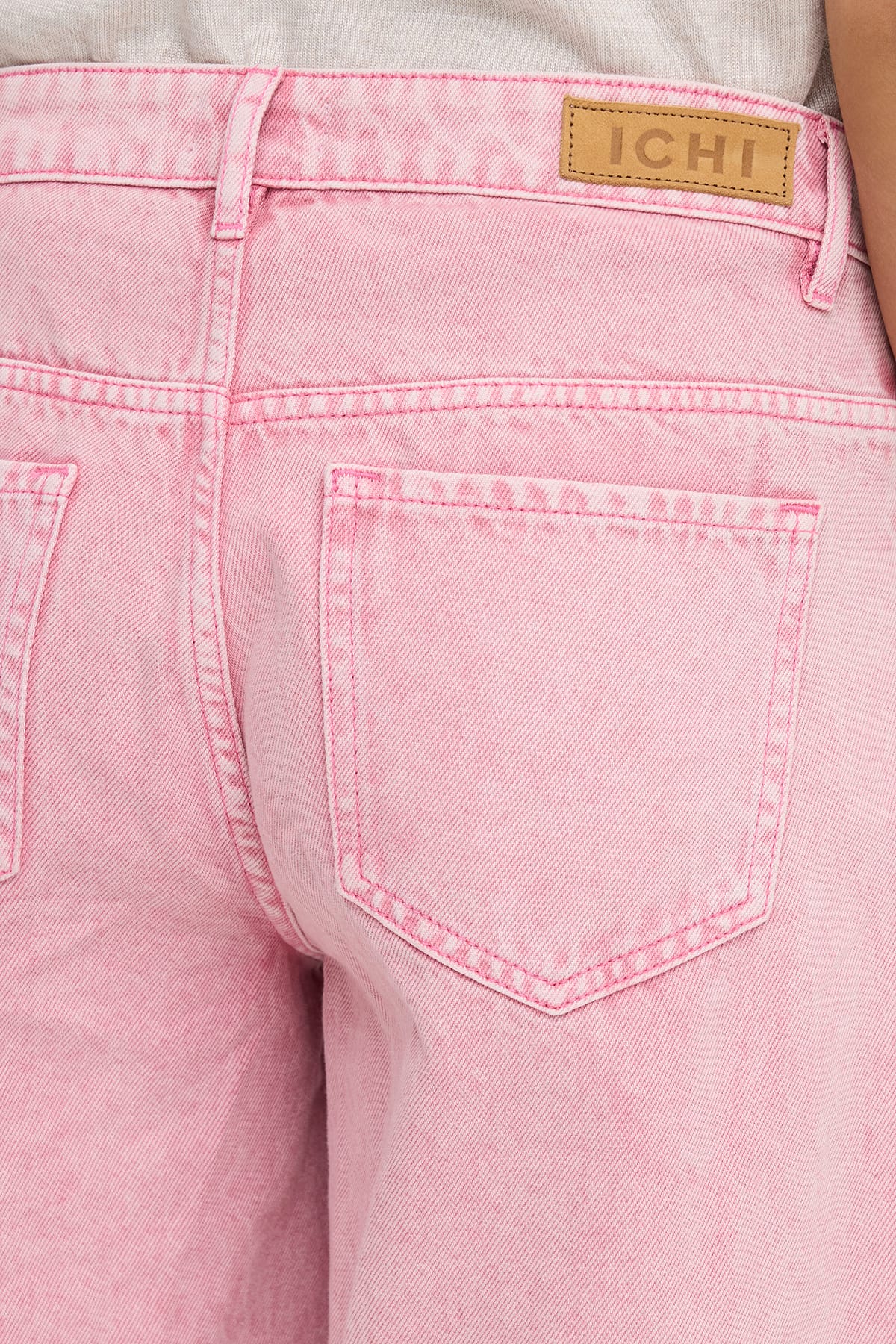 Bermuda Shorts IHKIRSTEN BERMUDA SHO Wild Orchid Bermuda Shorts ICHI 
