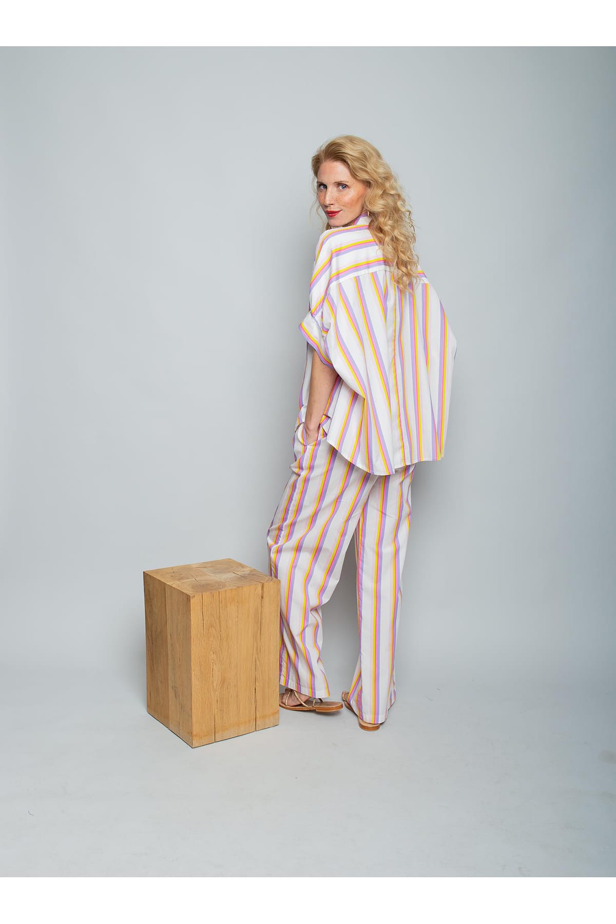 Bluse Aufgedrehter Ärmel für extreme Weite multi white stripe Bluse Emily van den Bergh 