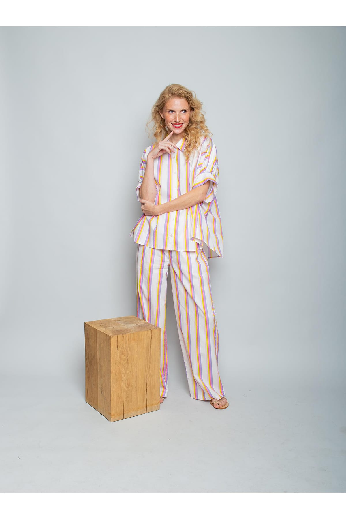 Bluse Aufgedrehter Ärmel für extreme Weite multi white stripe Bluse Emily van den Bergh 