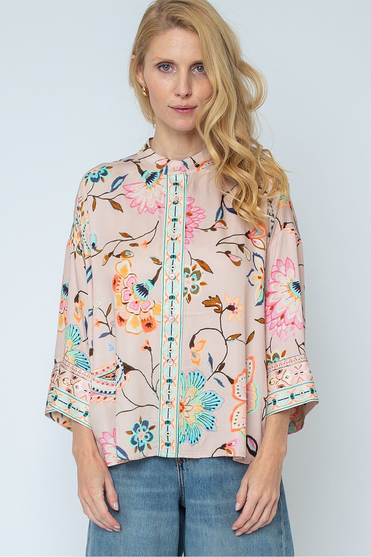 Bluse mit 3/4 lockeren Ärmeln sand multi flower bo Bluse Emily van den Bergh 
