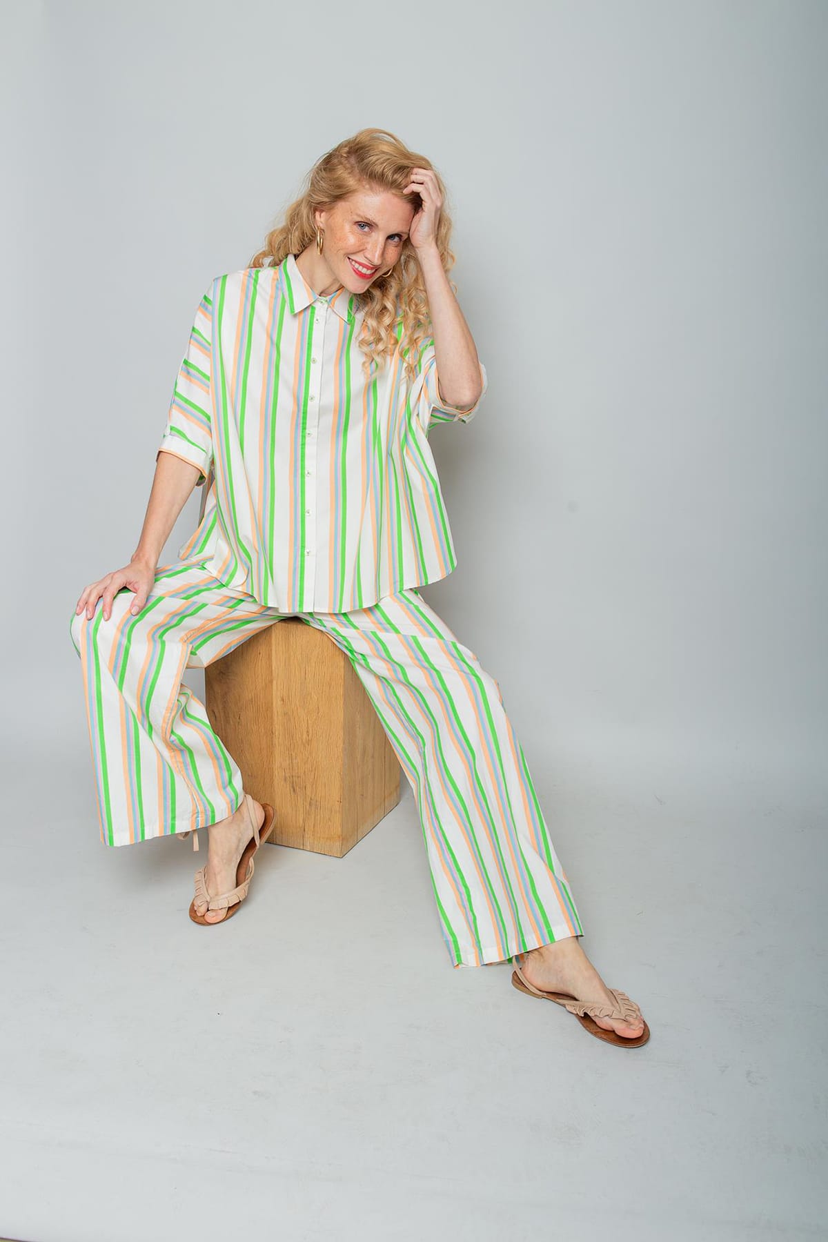 Bluse mit Hemdblusenkragen white multi stripe Bluse Emily van den Bergh 