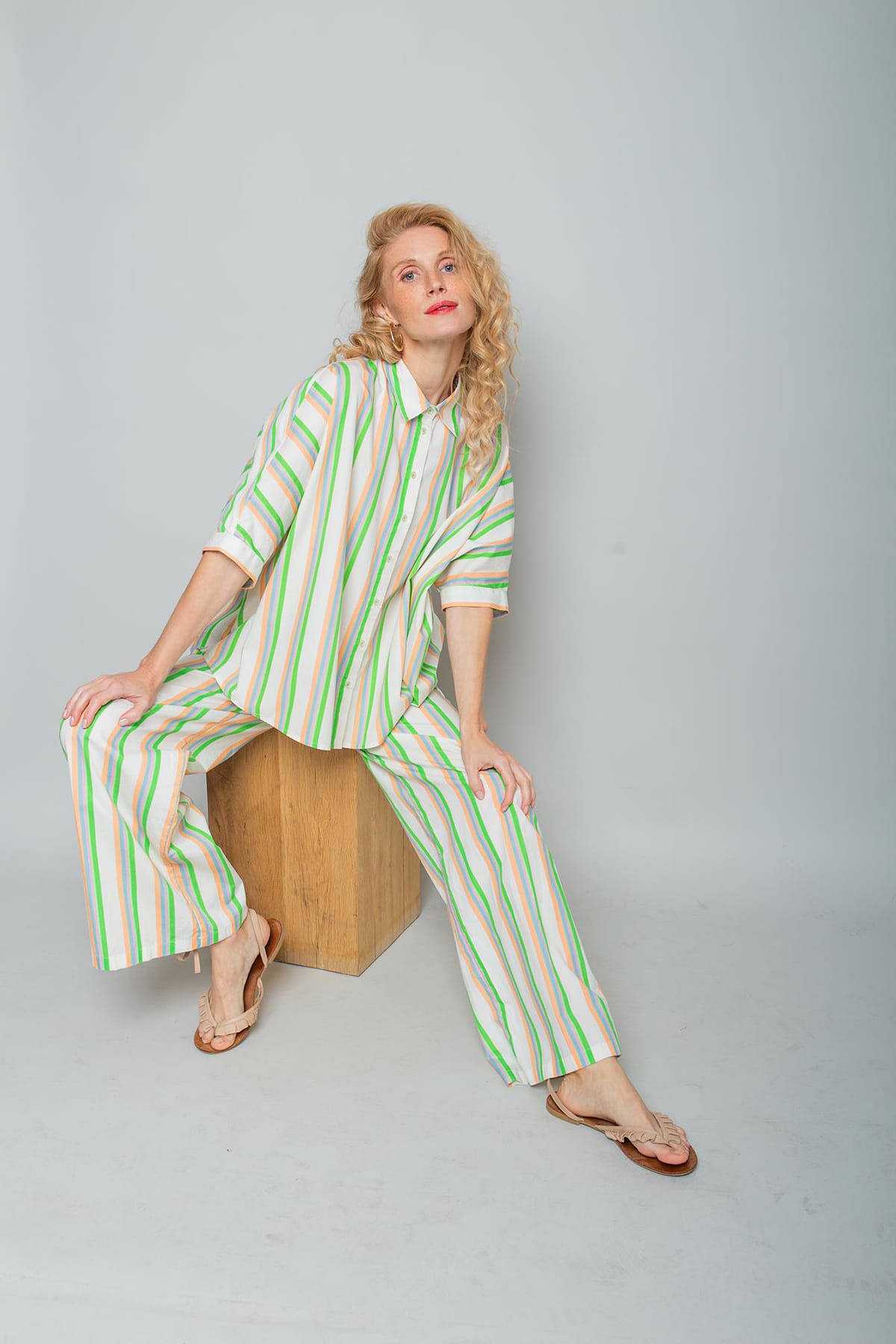 Bluse mit Hemdblusenkragen white multi stripe Bluse Emily van den Bergh 