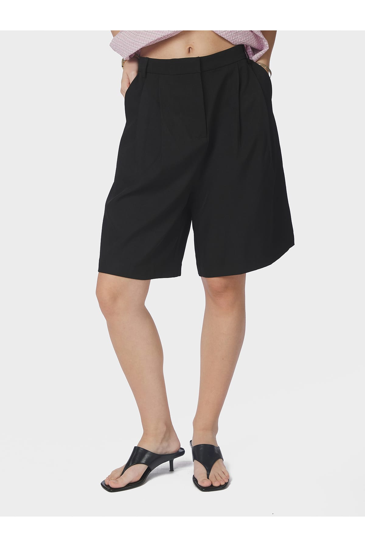 Shorts Nika Bermuda Black Shorts Neo Noir 