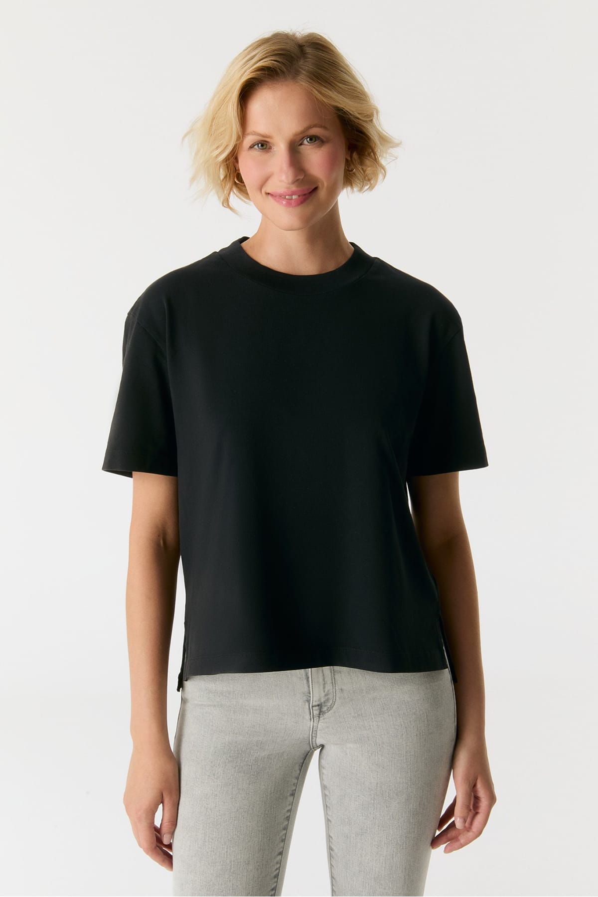 T-Shirt Lucia Black T-Shirt C.O.J - Cup of Joe Denim 