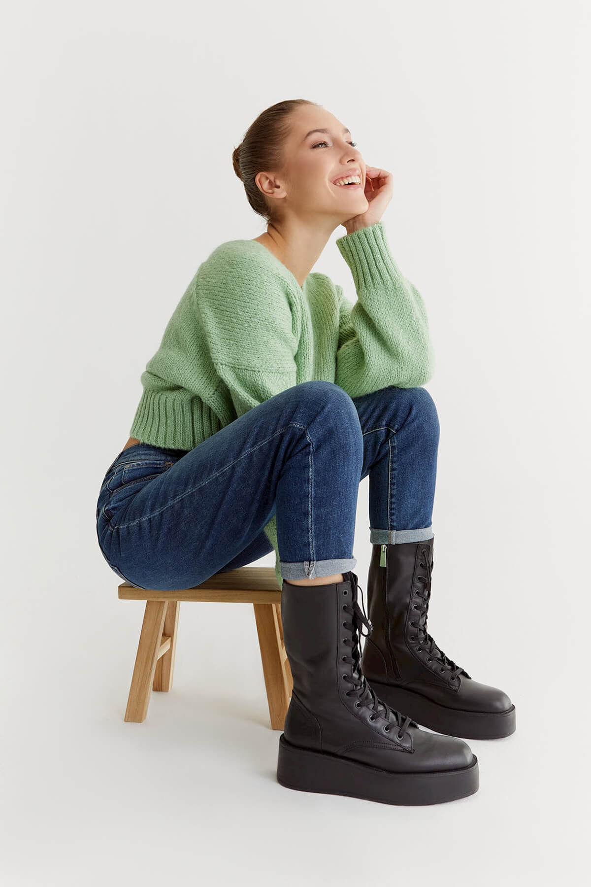MOM Jeans Relaxed Fit - Lynn - Astra Blue Jeans C.O.J - Cup of Joe Denim 